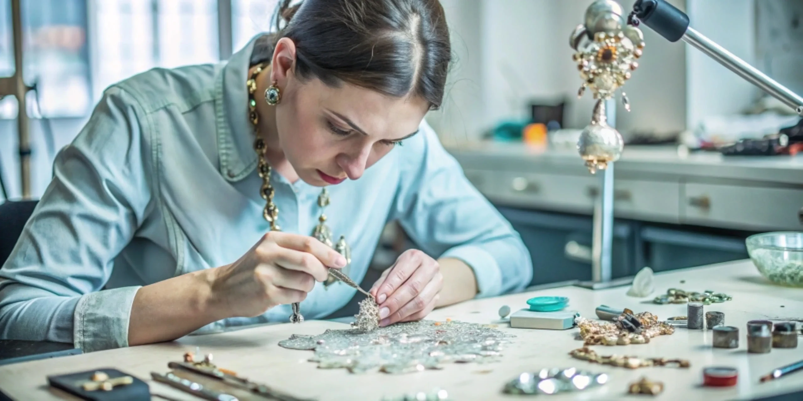 Bazele metalurgiei pentru bijutieri - centru educational artikimia studio scaled 2